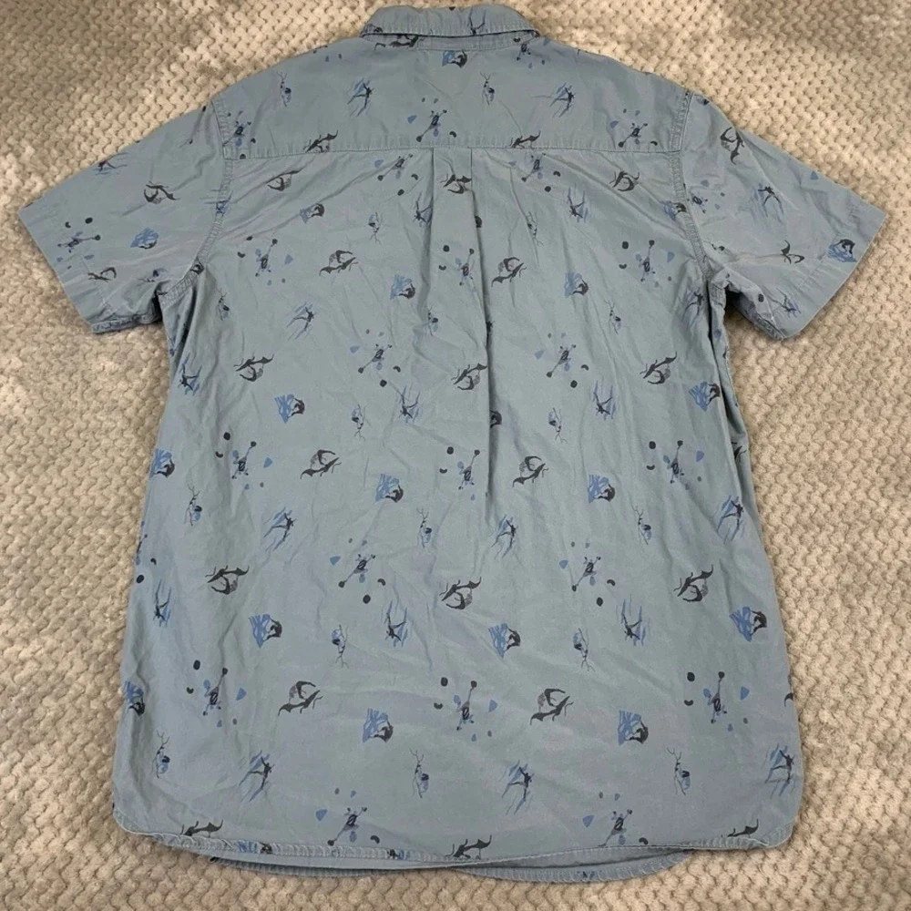 The North Face Mens Large Blue Rock Climbing Print Shirt NF0A55ND Flaw